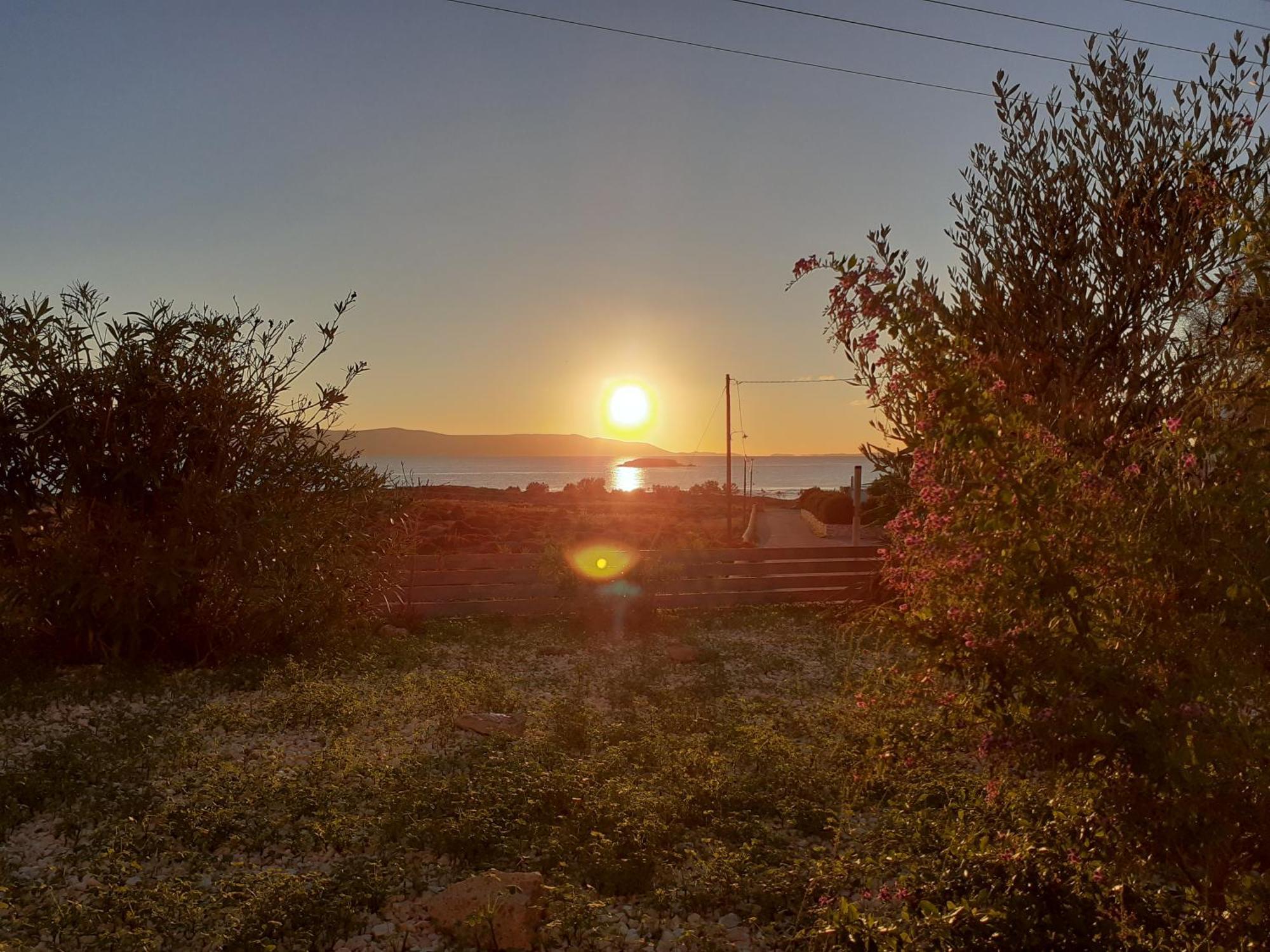 Meltemi 1 Apartamento Nea Cryssi Akti Exterior foto